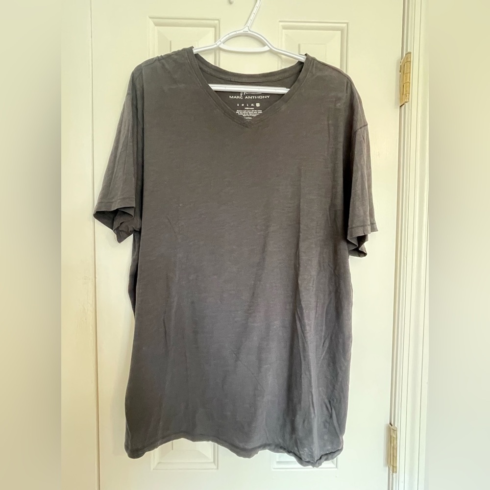 Marc Anthony grey faded classic grey T-shirt, v neck size XXL